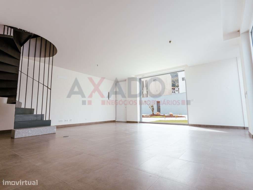 Moradias T3 Casas Pátio São Romão.-6