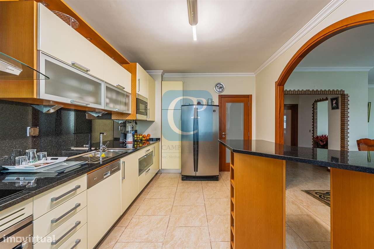 Moradia T3 com Restaurante, em Alfena, Valongo - Grande imagem: 4/44