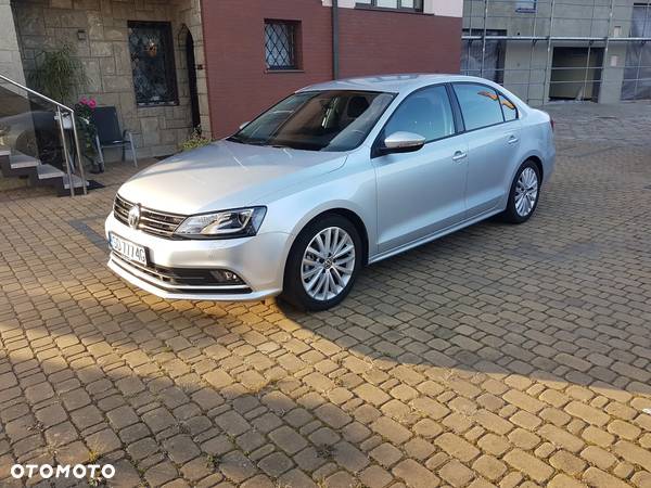 Volkswagen Jetta 1.2 TSI BMT Comfortline - 1