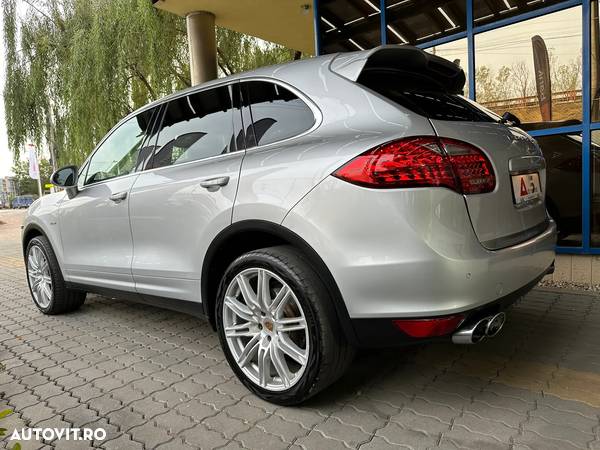 Porsche Cayenne 3.0TD TipTronic - 5