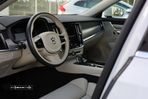 Volvo V90 2.0 T8 Momentum Plus AWD Geartronic - 12