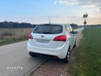 Kia Venga 1.6 CRDi 128 Vision - 8