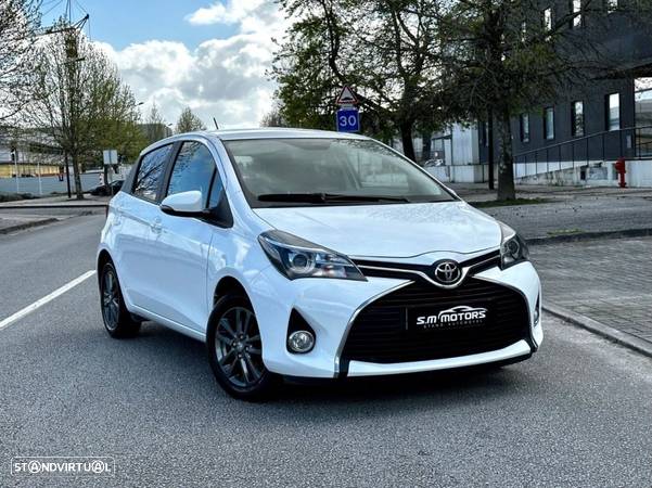 Toyota Yaris 1.0 VVT-i Exclusive - 1