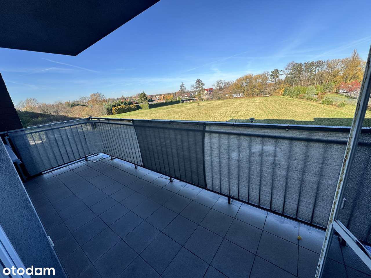 4-pokojowe mieszkanie z dwoma łazienkami, tarasem i balkonem-17