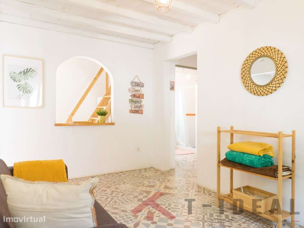 Moradia Renovada Perto Praias-28