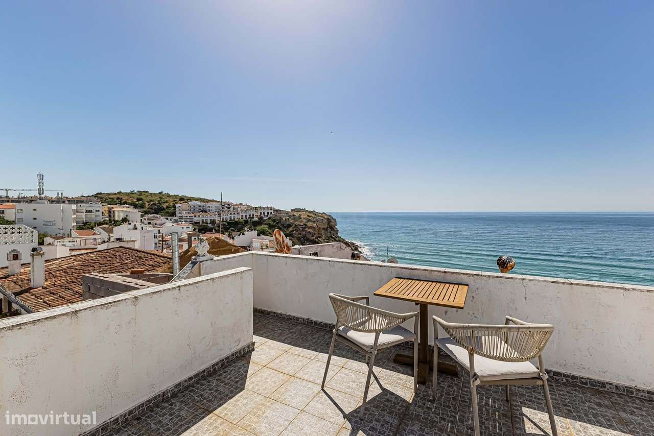 Casa geminada com caráter e vista para o mar em Burgau, Budens-28