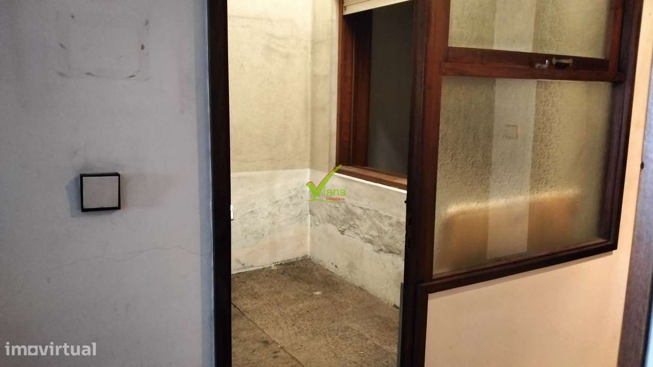 T. 3 a 50 metros da Praça do Almada-13