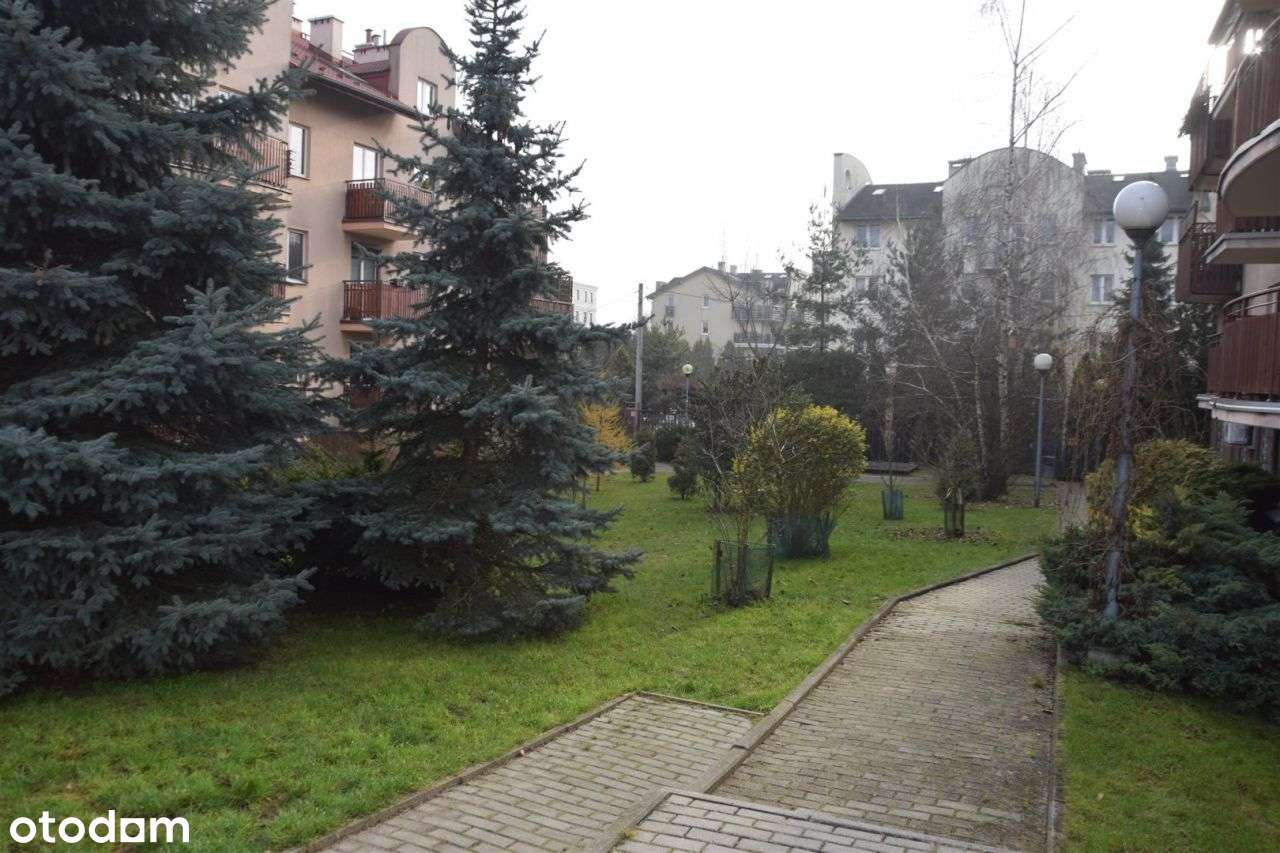 z tarasem Klimatyczne 37,20m,K.Kołłątajowskiej.2001r,Dzwoń.-14