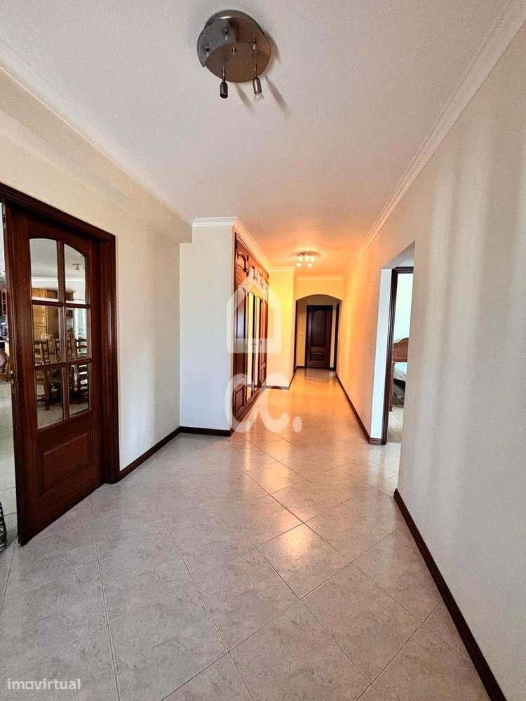 COIMBRÃO-------Venda global de Moradia individual T3 inserida em terre-7