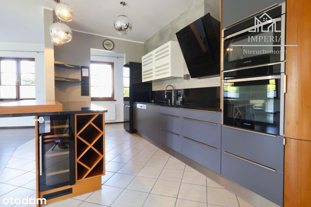 Rezydencja z prywatnym basenem i ogrodem | Koźmin-14