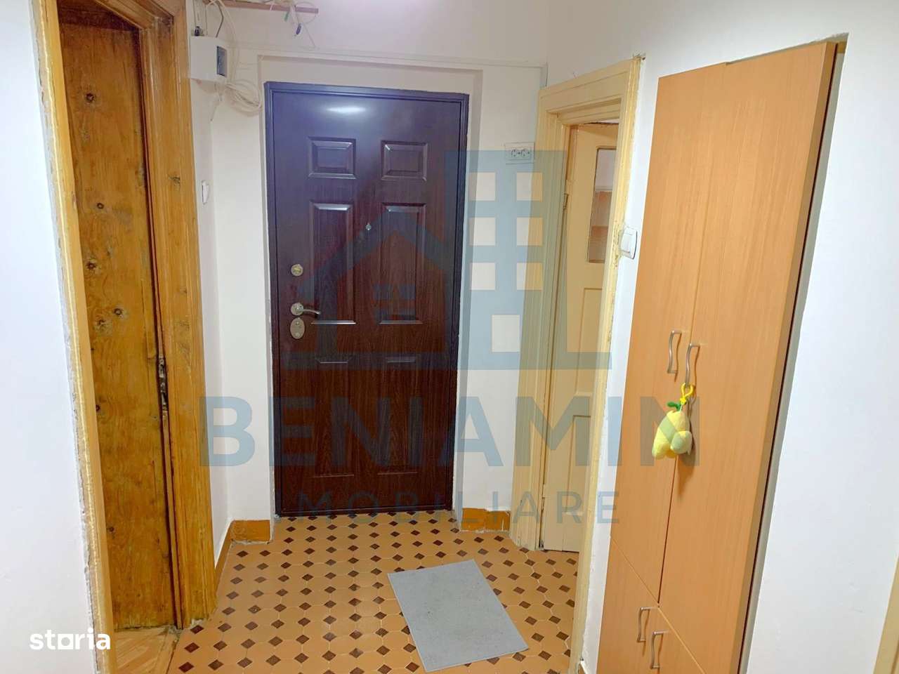 Apartament 2 camere decomandat P/2 Blocurile Militare Strada Spaniei - Imagine principală: 4/11
