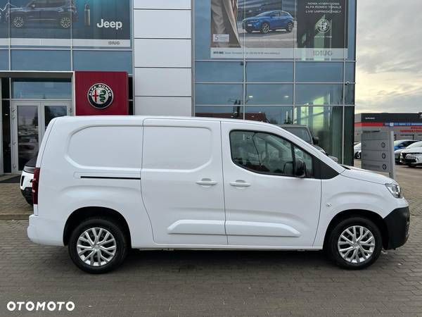 Fiat Doblo Cargo L2 MAXI 1.2 benzyna 110KM 3 osobowy - 9