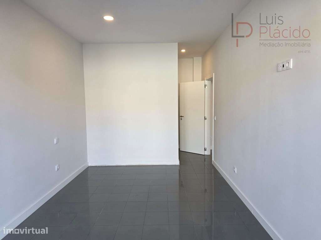 Apartamento T2 | Centro da Cidade de Sines-8