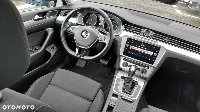 Volkswagen Passat 1.5 TSI EVO Comfortline DSG - 12