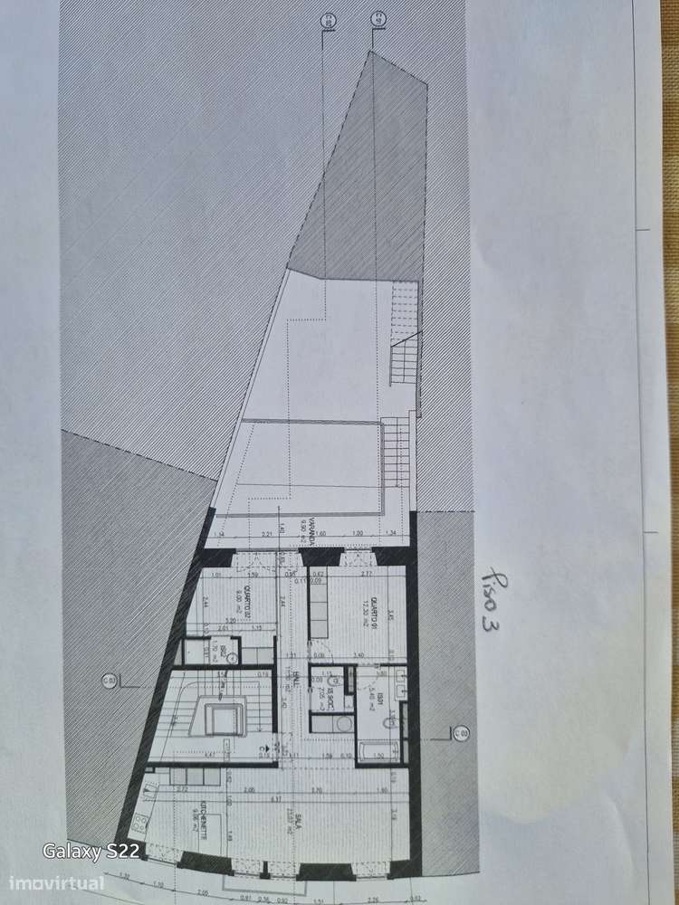 T2 no 3º Andar com 3 Jardins, Elevador, Coz.Equipada Lx-43