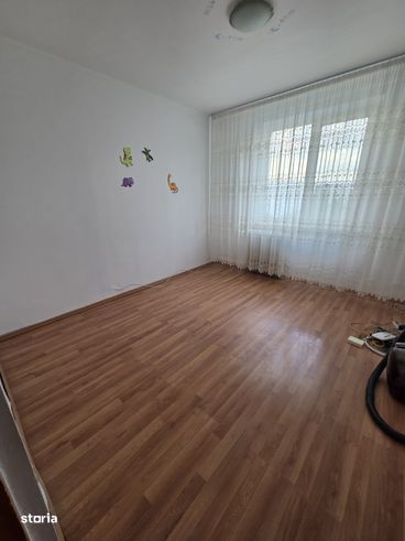 Apartament 3 camere de vanzare Lujerului Intersectie (Bloc 1986)-10