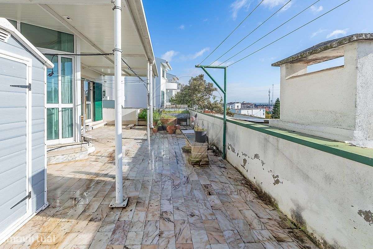 Moradia T5 para venda-26