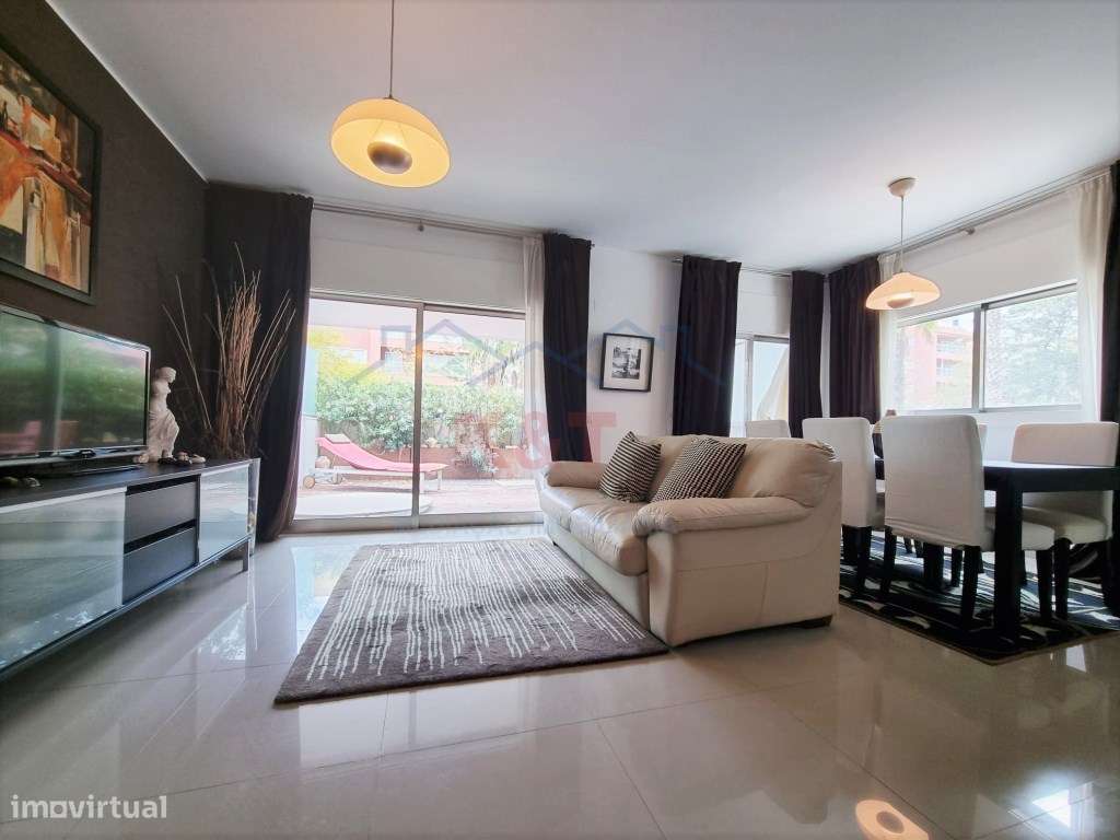 T2 de Luxo na Praia da Rocha com Jacuzzi e garagem-14