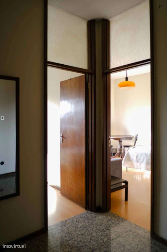 Apartamento com 2 quartos - localizado em Santo Ildefonso Porto - Grande imagem: 2/8