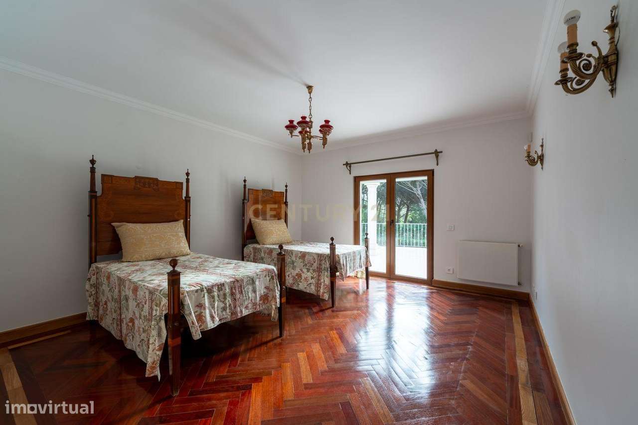 Moradia no Condomínio Privado da Penha Longa-23