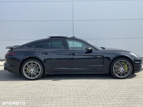 Porsche Panamera 4 E-Hybrid Sport Turismo Platinum Edition - 33