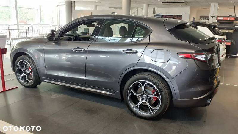 Alfa Romeo Stelvio 2.0 Turbo TI Q4 - 8