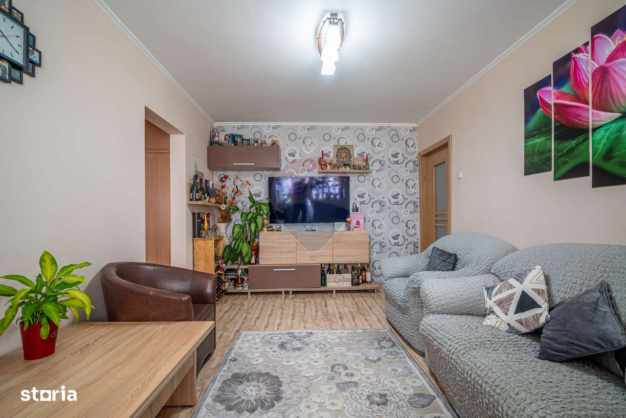 Apartament luminos, 2 camere,  renovat, Parter – Breaza - Imagine principală: 4/16