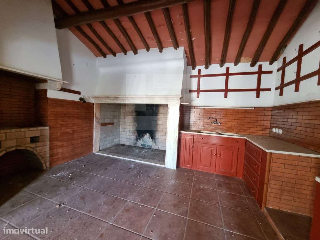 Apartamento T4+1 em Borba: Espaço, conforto e localização privilegi...-24