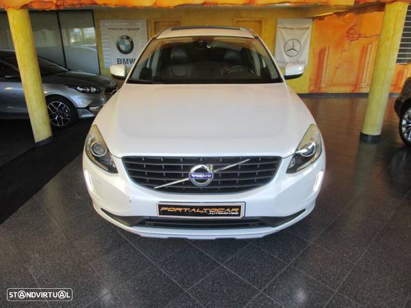 Volvo XC 60 2.0 D4 R-Design Geartronic - 56