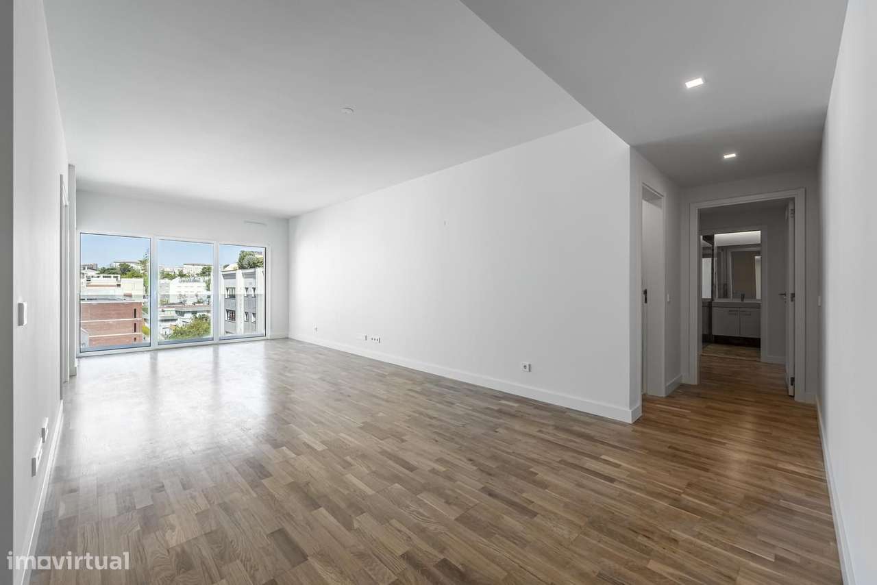 Apartamento T3 Com Vista Campo Grande Lisboa