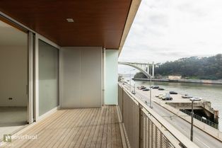 Apartamento T2 com vistas para o rio Douro