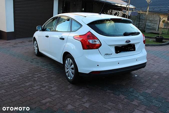 Ford Focus 1.6 Edition - 5