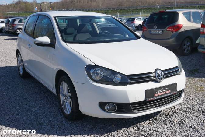 Volkswagen Golf 2.0 TDI DPF Highline - 1