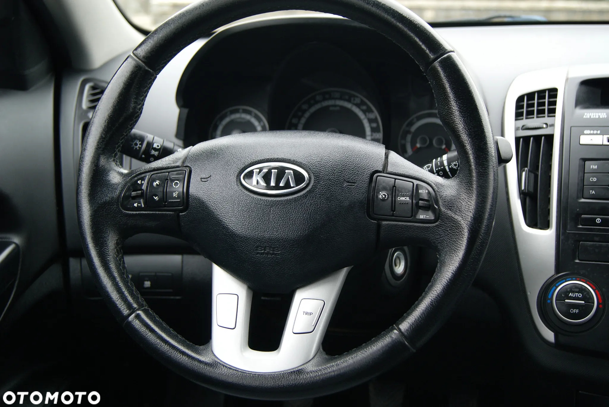 Kia Ceed - 21