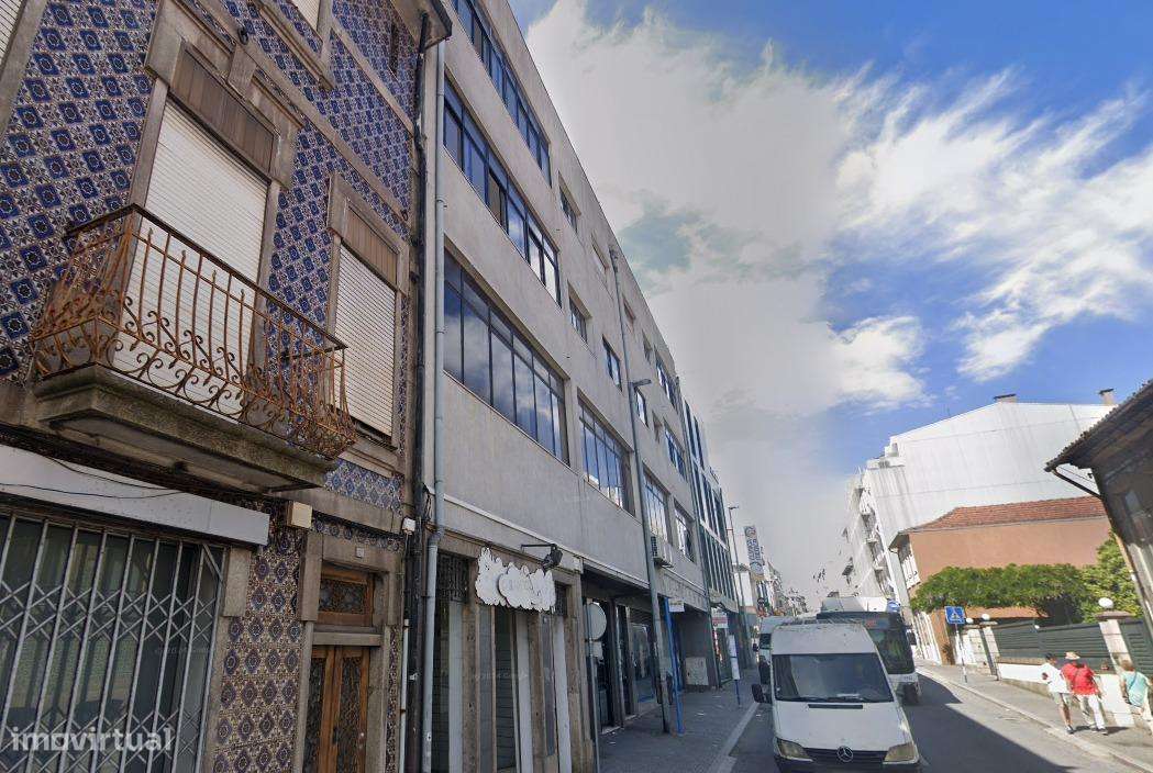 Venda Conjunta de Dois Espaços Comerciais — Areosa, Porto - Grande imagem: 5/5