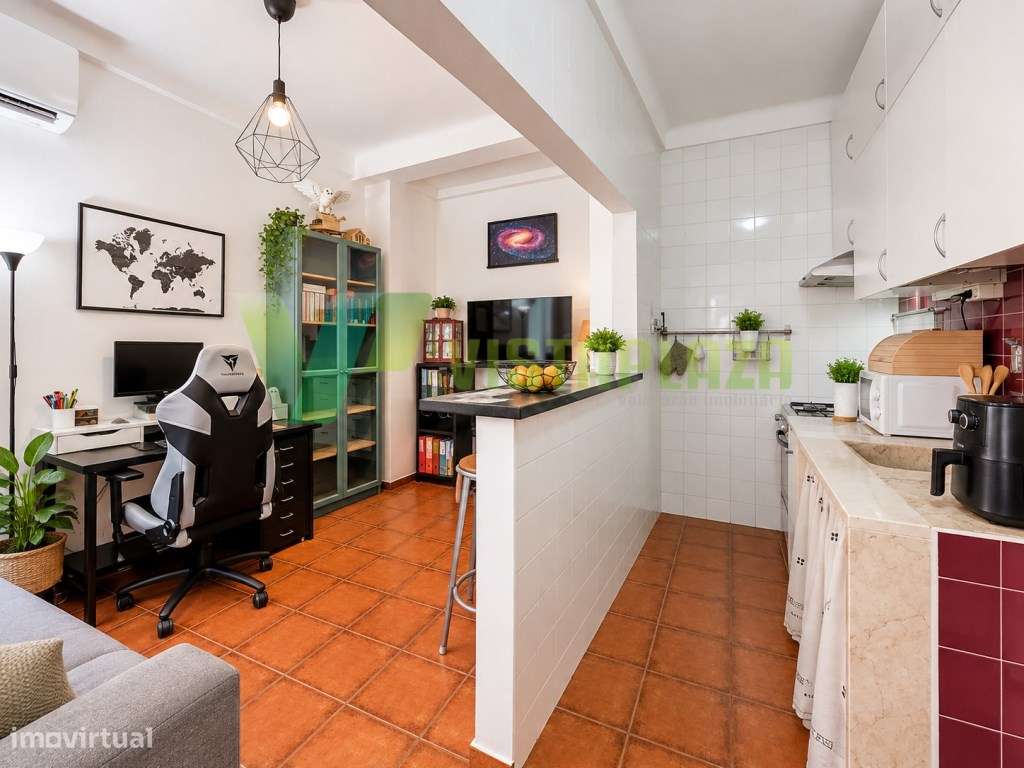 Apartamento T1 situado no centro de Portimão-3