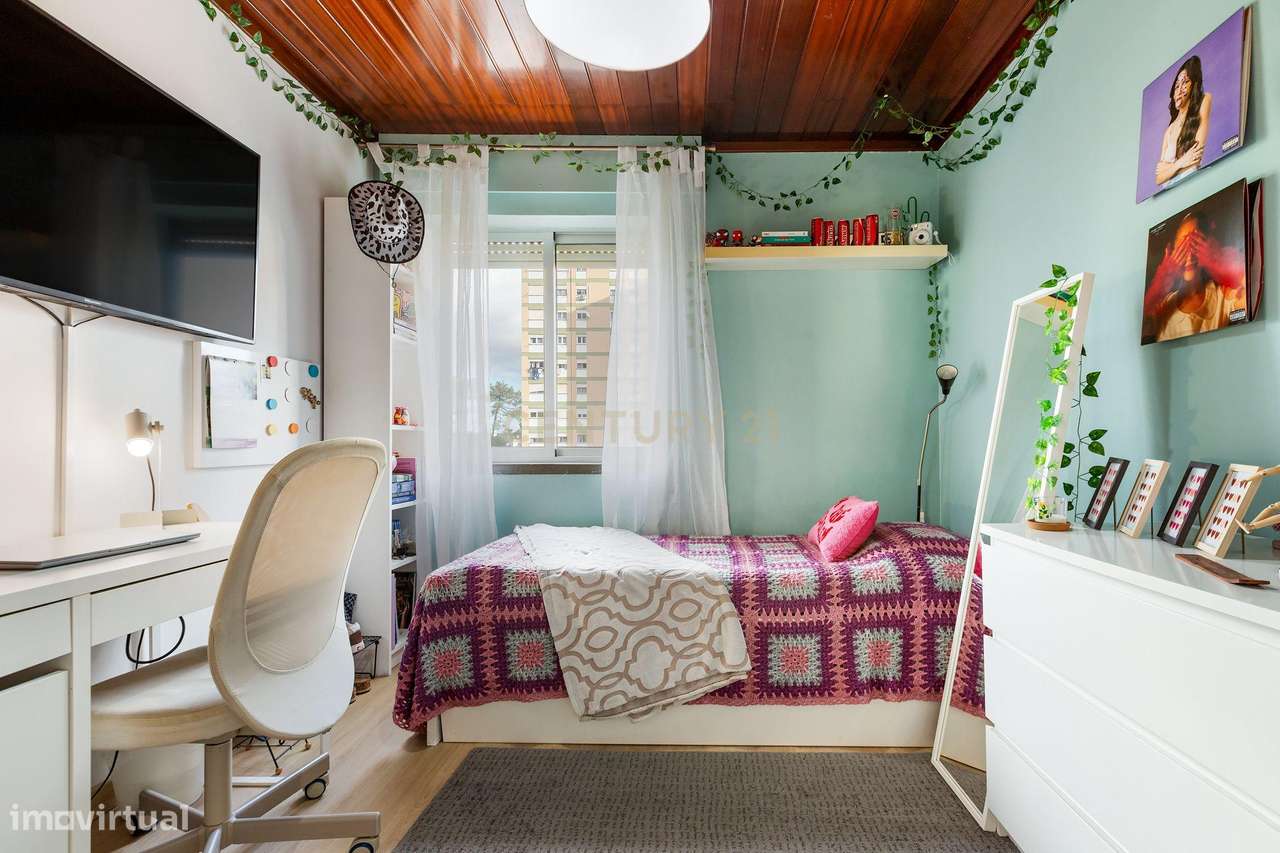 Apartamento T4 Remodelado Corroios-22