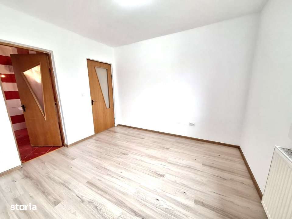 Apartament 3 camere Geamana Bloc 2007, decomandat, etaj 1 - Imagine principală: 4/14