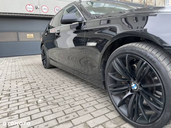 BMW Seria 5 530d - 8