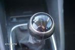 Volkswagen Golf 2.0 TDI DPF Highline - 23