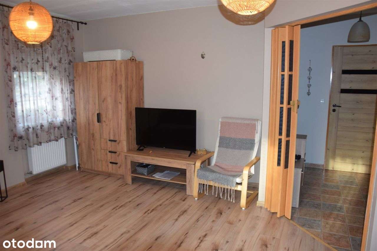 z tarasem Klimatyczne 37,20m,K.Kołłątajowskiej.2001r,Dzwoń.-1