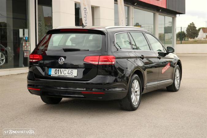 VW Passat Variant 2.0 TDi Confortline - 9