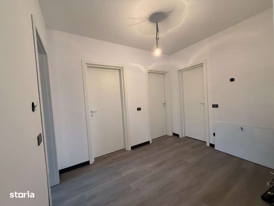 Casa parter, 379 MP teren, 84,4 MP utili, Craiova, cartier Brestei - Imagine principală: 5/7