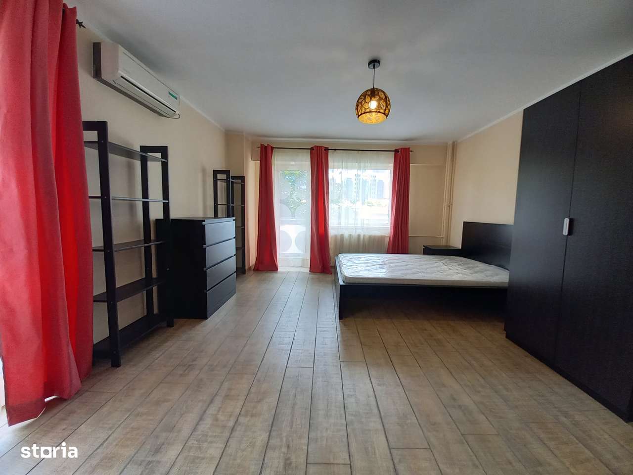 Bulevard Unirii str Traian, Studio 45mp, Decomandat, AC, Renovat Total - Imagine principală: 2/10