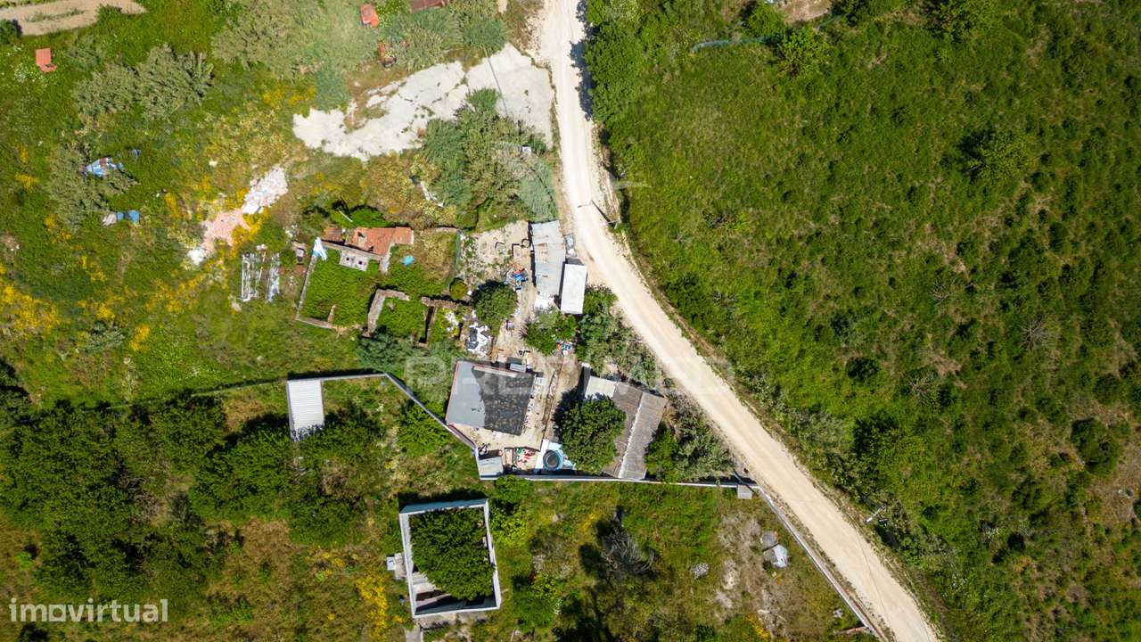 Terreno Urbano com Ruína para Construção de Moradia em Alenquer - Grande imagem: 4/15