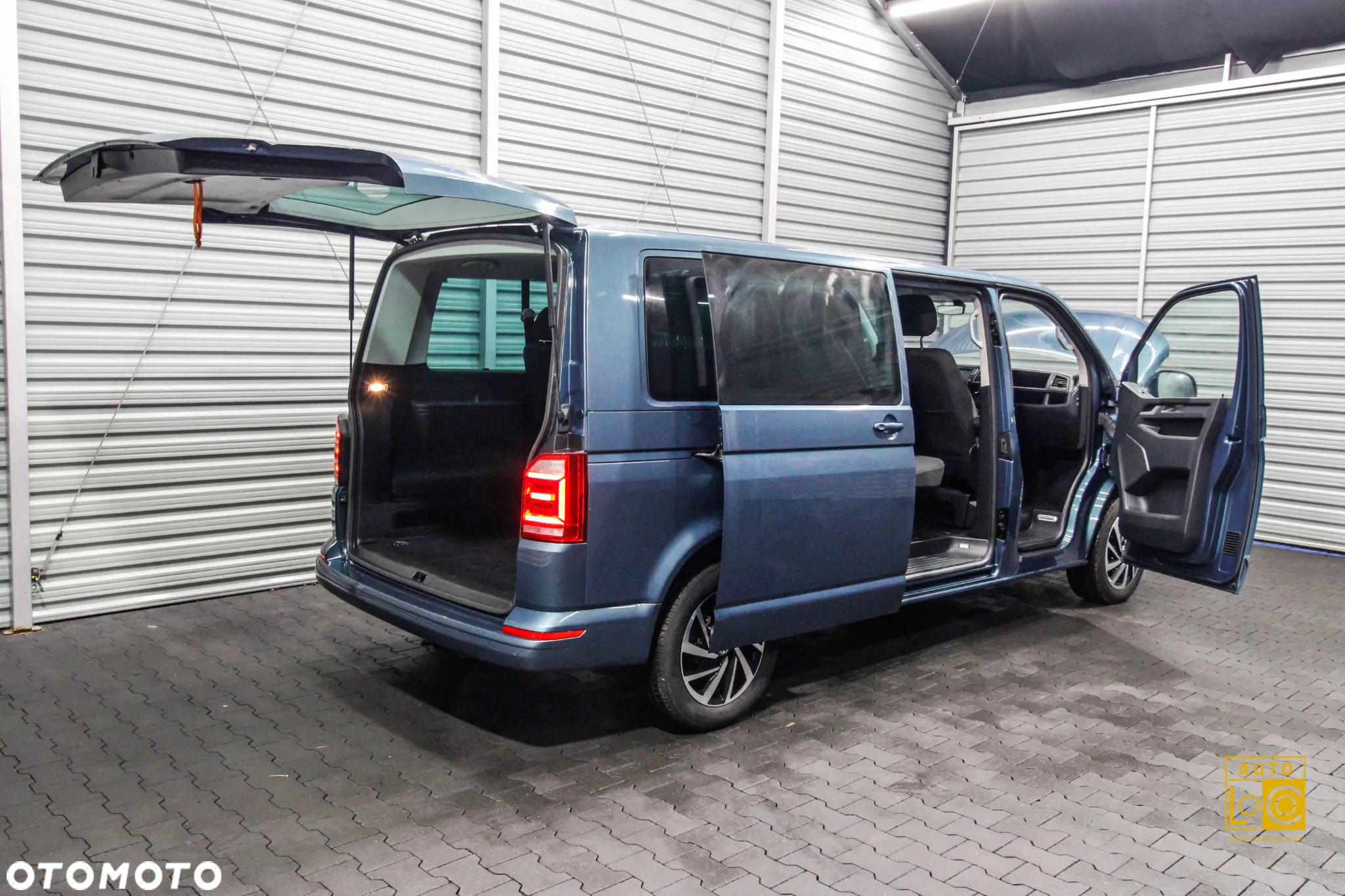 Volkswagen Caravelle 2.0 TDI L2 Highline DSG - 9