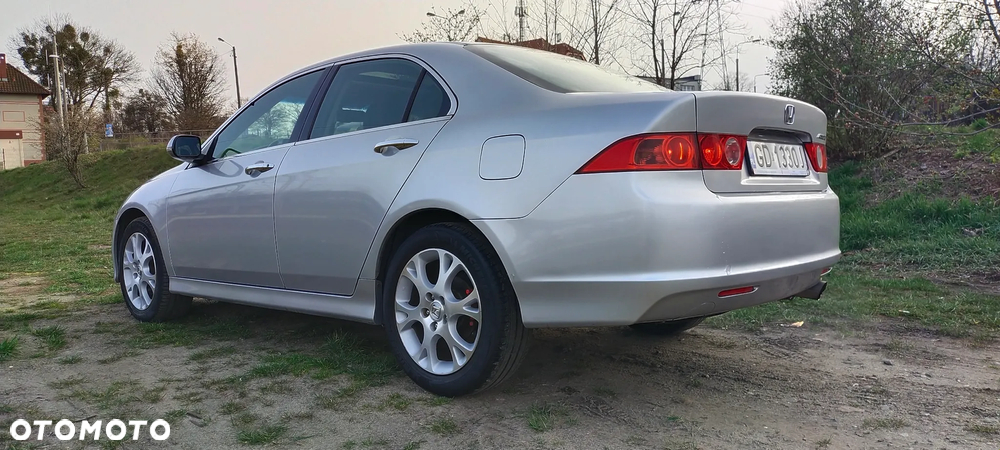 Honda Accord 2.0 Executive - 6