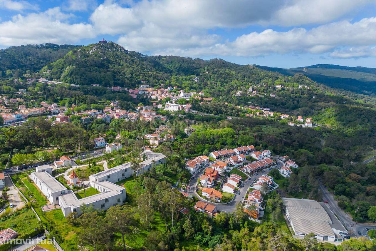 Sintra moradia T5,  lote com 360m2, garagem 65m2-58