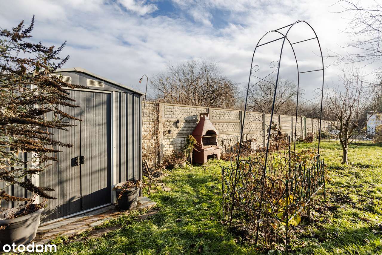 Działka ROD z DOMKIEM CAŁOROCZNYM i wjazdem na działkę samochodem-12
