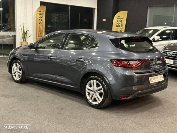 Renault Mégane 1.5 Blue dCi Intens EDC - 17